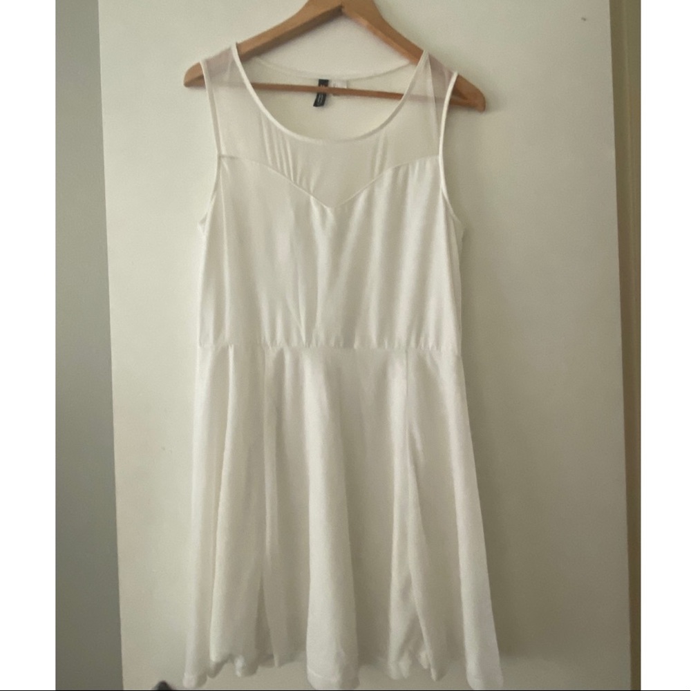 H&m white mini dress with sheer neck lining🤍